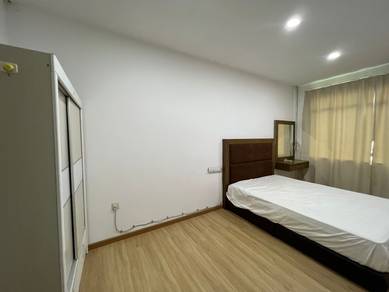 Condominium For Rent in Eden Heights