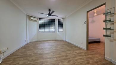 Apartment For Sale in Rampai Court