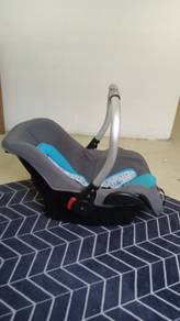 Baby carrier mickey mouse