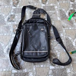 Lee Body Bag, One Shoulder 3-Way Backpack