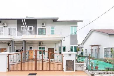 Semi-Detached House For Rent in Salak Tinggi,SGR