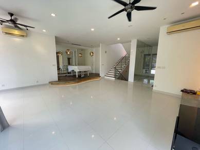 Bungalow House For Rent in Petaling Jaya,SGR