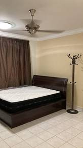 Condominium For Sale in Venice Hill