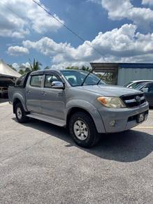 2005 Toyota Hilux G