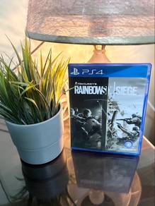 PS4 Tom Clancy’s Rainbow Six Siege R3