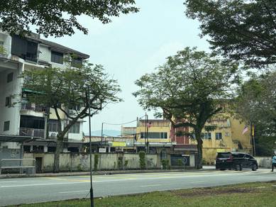 Condominium For Rent in The Astaria