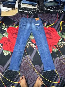 seluar jeans levis 514 saiz 32