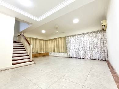 Condominium For Sale in Grace Ville