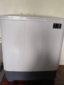 Mesin basuh semi auto (used)