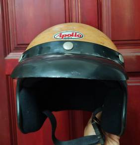 Helmet lama Apollo klasik