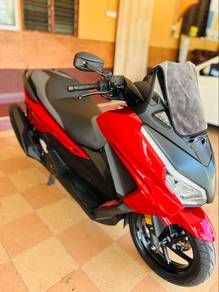 Honda Forza 250