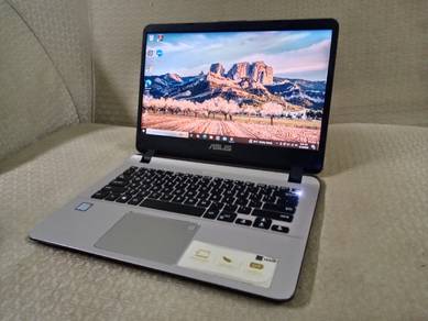 Asus Core i3-8th Gen, 256gb+500gb