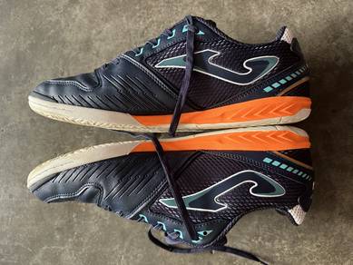 Kasut Futsal Joma