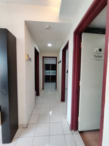 Apartment For Rent in Prima Tiara II