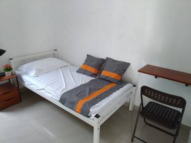 Room in Balakong, SGR