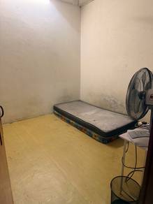 Room in Ampang, SGR