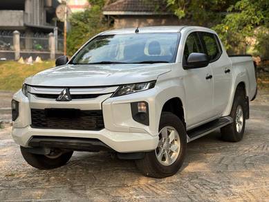 Mitsubishi Triton VGT in Sri Petaling, KUL