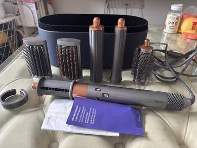 Dyson Airwrap Multi Styler with S/N