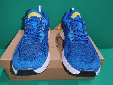 ITEM BARU_Kasut Sukan Sport Shoes DIADORA size 44