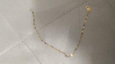 Gold bracelet 