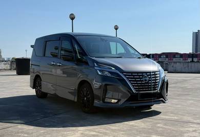Nissan Serena PREMIUM HIGHWAY STAR in Bandar Puteri Puchong, SGR