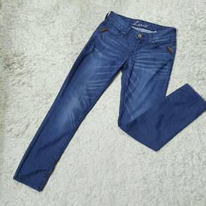 Levis Low Rise Jeans