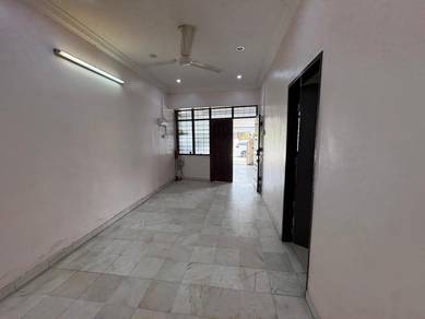 1-storey Terraced House For Sale in Jelutong,PNG
