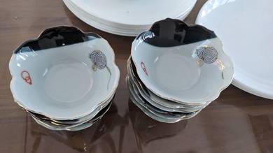 Small bowls to let go