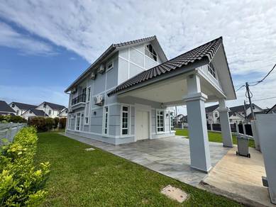 Bungalow House For Sale in Ayer Keroh,MLK