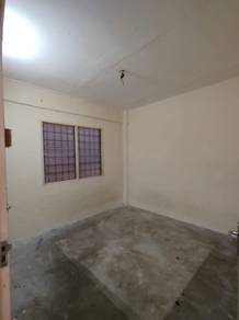 Flat For Rent in Pangsapuri Puchong Perdana