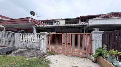 2-storey Terraced House For Sale in Banting,SGR
