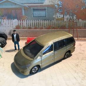 CFE347 2000 TOMY TOMICA 1:65 Toyota Estima Gold di