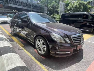 Mercedes Benz E300 300 AVANTGARDE (CKD) in Bukit Bintang, KUL