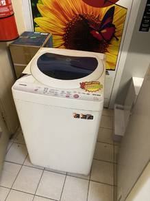 TOSHIBA 6.5kg Washing Machine Ju5Nw - terpakai