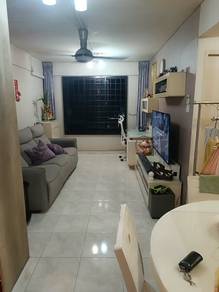 Flat For Sale in Sri Lanang