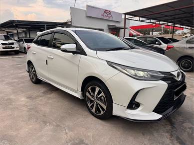 Toyota Yaris E in Simpang Ampat, PNG