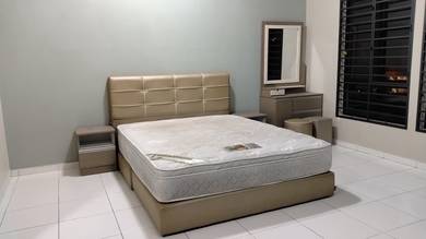 Bedframe dan tilam queen