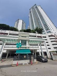 Condominium For Sale in The Clovers
