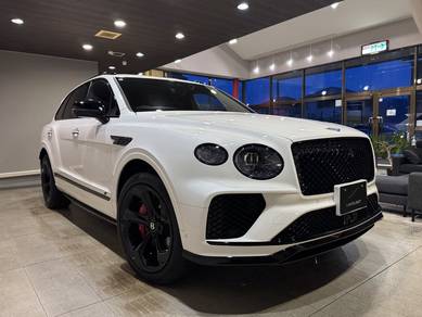 Bentley Bentayga AZURE in Klang, SGR