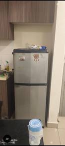Free / FOC Sanyo 2001 2- Door Fridge (SR-F235NSB)