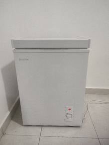 refrigerator 
