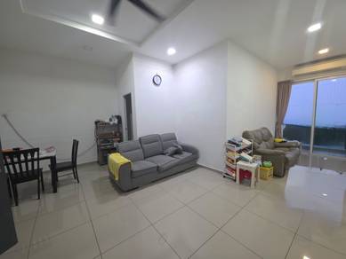 Condominium For Sale in D'Carlton Seaview Residences