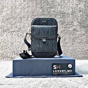 Dior Diamond Hit The Road Vertical Sling Bag
