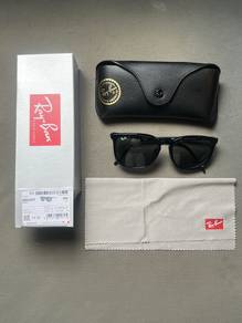 Ray-Ban RB4387F