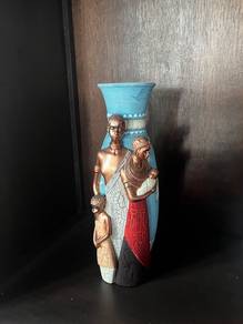 African-themed family figurine vase