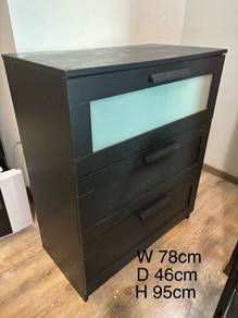 chest of drawer