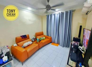 Apartment For Sale in Relau Vista