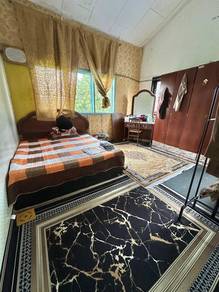 Room in Shah Alam, SGR