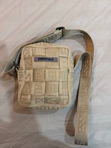 Essentials crossbody bag
