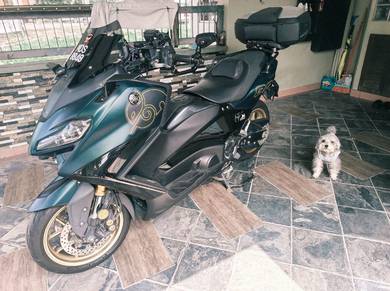 Yamaha TMAX